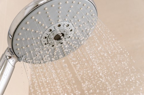 Pro Cleaning Tips- cleaning showerheads